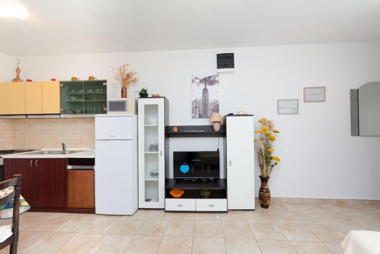 Apartments Puntica Пунат Екстер'єр фото