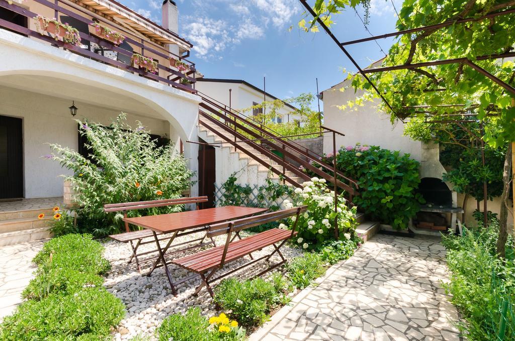 Apartments Puntica Пунат Екстер'єр фото